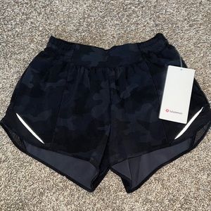 Hotty Hot High-Rise Lined Short 4"